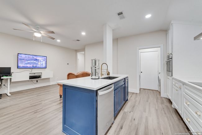 6371 Stonewater Bend Trl, House other with 3 bedrooms, 2 bathrooms and null parking in Fort Worth TX | Image 11