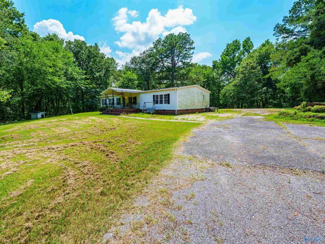 1041 Green Briar Cove Rd, House other with 4 bedrooms, 2 bathrooms and null parking in Union Grove AL | Image 36
