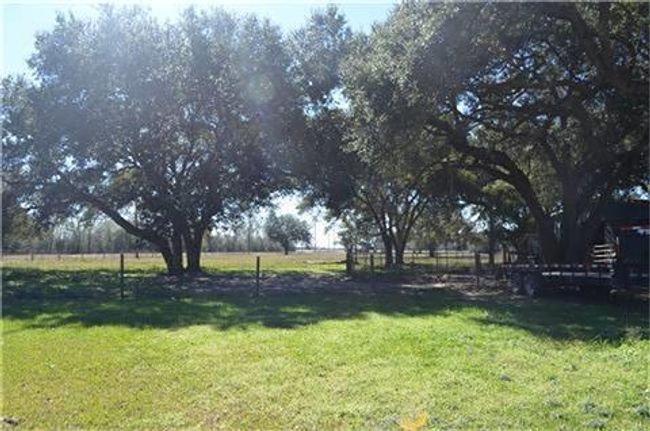 319 Wallace Rd, Home with 0 bedrooms, 3 bathrooms and 2 parking in Hankamer TX | Image 10