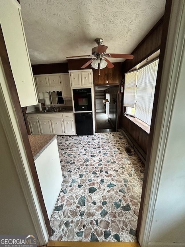 732 Sandhill Shady Grove Rd, House other with 4 bedrooms, 3 bathrooms and 8 parking in Carrollton GA | Image 9