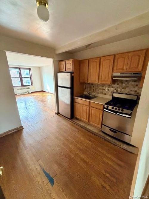 4a-3727 86th St, Jackson Heights, NY, 11372-7429 | Card Image