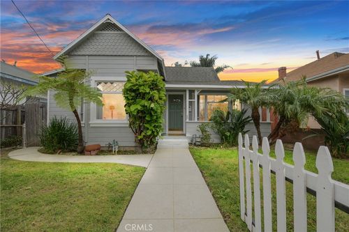 331 W 10th St, San Pedro, CA, 90731 | Card Image