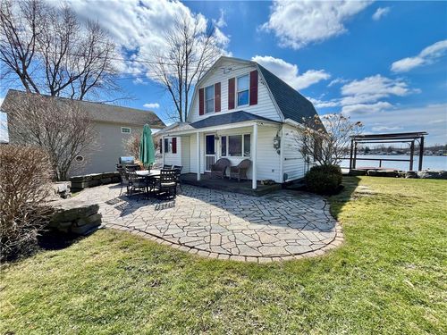 8393 Thrush Rd, Wolcott, NY, 14590-9580 | Card Image