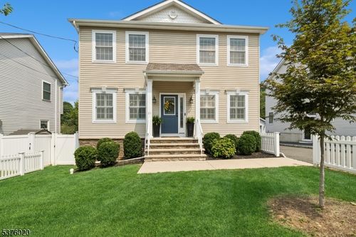 21 Bernards Ave, Bernardsville, NJ, 07924-2403 | Card Image