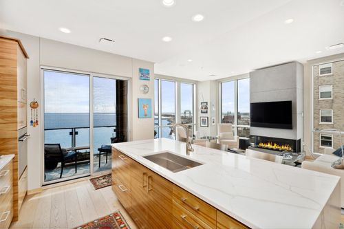 unit-1006-311 E Superior St, Duluth, MN, 55802-2260 | Card Image