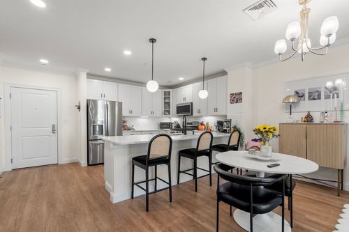 d103-320 Middlesex Ave, Medford, MA, 02155-5088 | Card Image