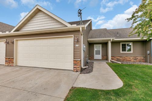 615 Cottonwood Ave, Litchfield, MN, 55355-4626 | Card Image