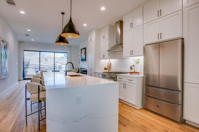 UNIT-108 - 805 Pavillion St, Condo with 3 bedrooms, 4 bathrooms and null parking in Dallas TX | Image 11