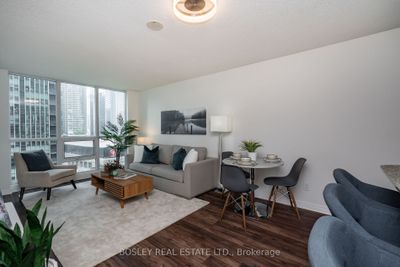 1512 - 16 Yonge St, Condo with 1 bedrooms, 1 bathrooms and 1 parking in Toronto ON | Image 2