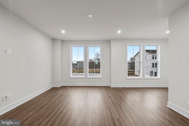 123 Galaxy Pl, Townhouse with 3 bedrooms, 4 bathrooms and null parking in STEPHENSON VA | Image 12