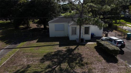 940 Nw 151st St, Miami, FL, 33169-6106 | Card Image