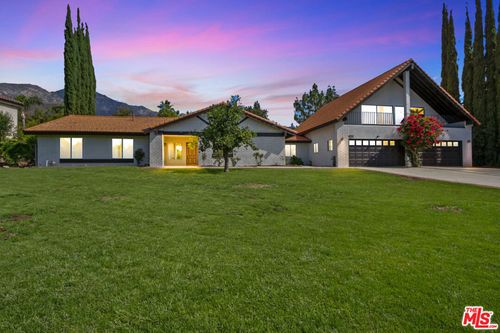 2464 Prospect Dr, Upland, CA, 91784-1142 | Card Image