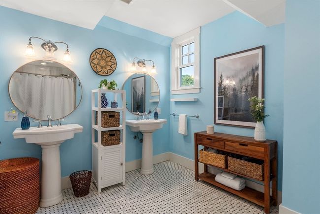 23 Everett St, House other with 4 bedrooms, 4 bathrooms and 3 parking in Sherborn MA | Image 33