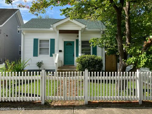 714 Ann St, Wilmington, NC, 28401-4648 | Card Image