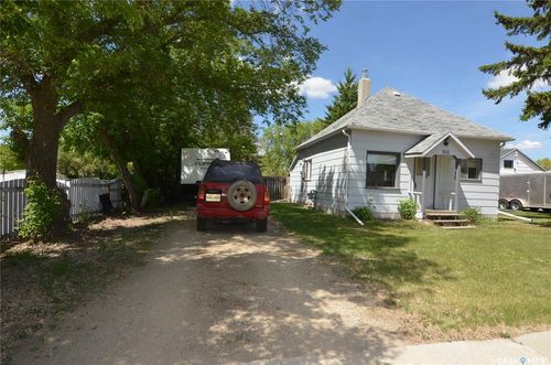 310 Washington Ave, Hanley, SK, S0G0A6 | Card Image