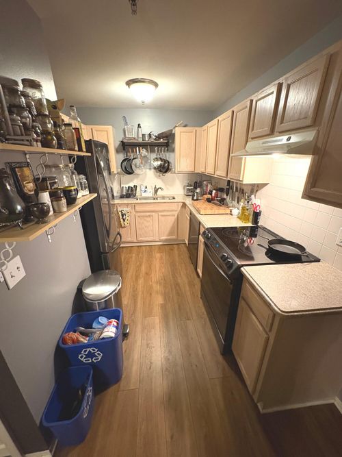 7-140 Saber Way, Lake Orion, MI, 48362-3372 | Card Image