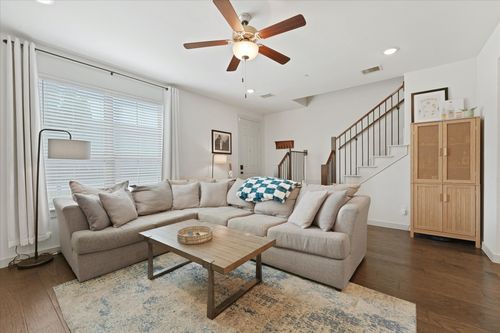 3951 Crown Ave, Mckinney, TX, 75070-1659 | Card Image