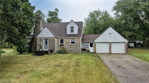 10225 Wooster St Nw, Massillon, OH, 44647-9592 | Card Image