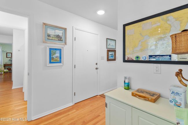 301 22 Nd Pl E, House other with 3 bedrooms, 3 bathrooms and 1 parking in Oak Island NC | Image 29