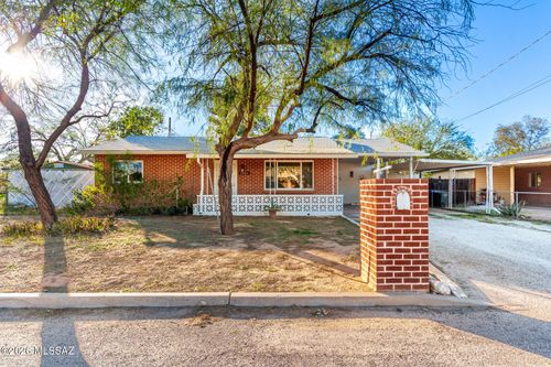 1501 N Cloverland Avenue, Tucson, AZ, 85712 | Card Image