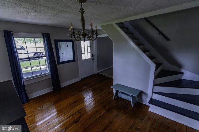 7979 Main St, House other with 3 bedrooms, 2 bathrooms and null parking in MIDDLETOWN VA | Image 6