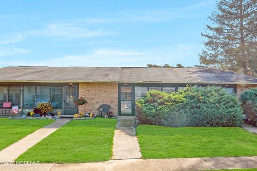 e-20 Yorkshire Ct, Manchester, NJ, 08759 | Card Image