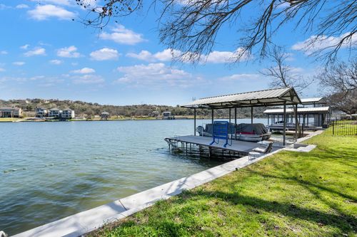 1001 Lakeshore Dr, Marble Falls, TX, 78654-7207 | Card Image