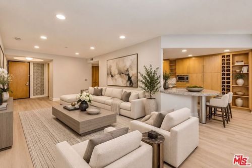 205-1521 Greenfield Ave, Los Angeles, CA, 90049 | Card Image