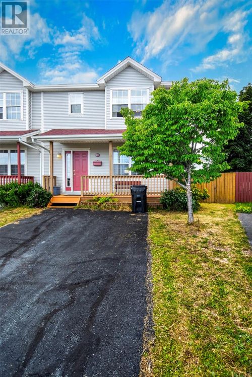 10 Ledum Pl, St. John's, NL, A1B5A4 | Card Image