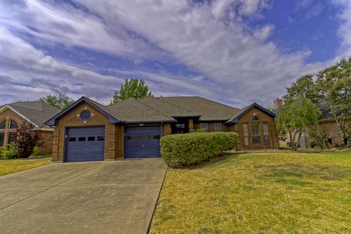 913 York St, Forney, TX, 75126-8523 | Card Image