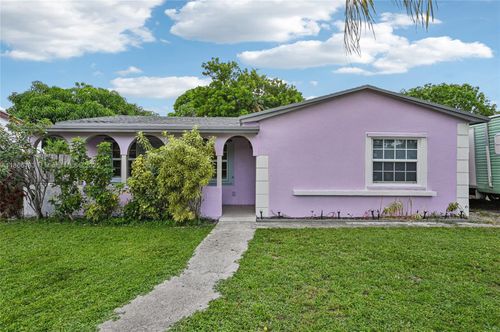417 Nw 2nd St, Boynton Beach, FL, 33435-4057 | Card Image