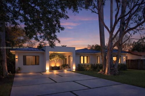 311 Ne 117th St, Miami, FL, 33161-6116 | Card Image