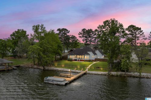 1249 Cedar Creek Rd, SYLACAUGA, AL, 35151-5680 | Card Image