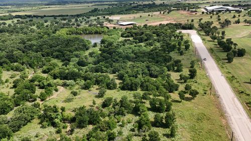 30 Oasis Ct Court, Perrin, TX, 76449 | Card Image
