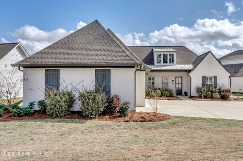 200 Herons Bay Cir, Madison, MS, 39110-1104 | Card Image