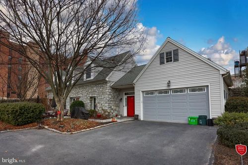 13-469 Linden Ave, YORK, PA, 17404-2960 | Card Image