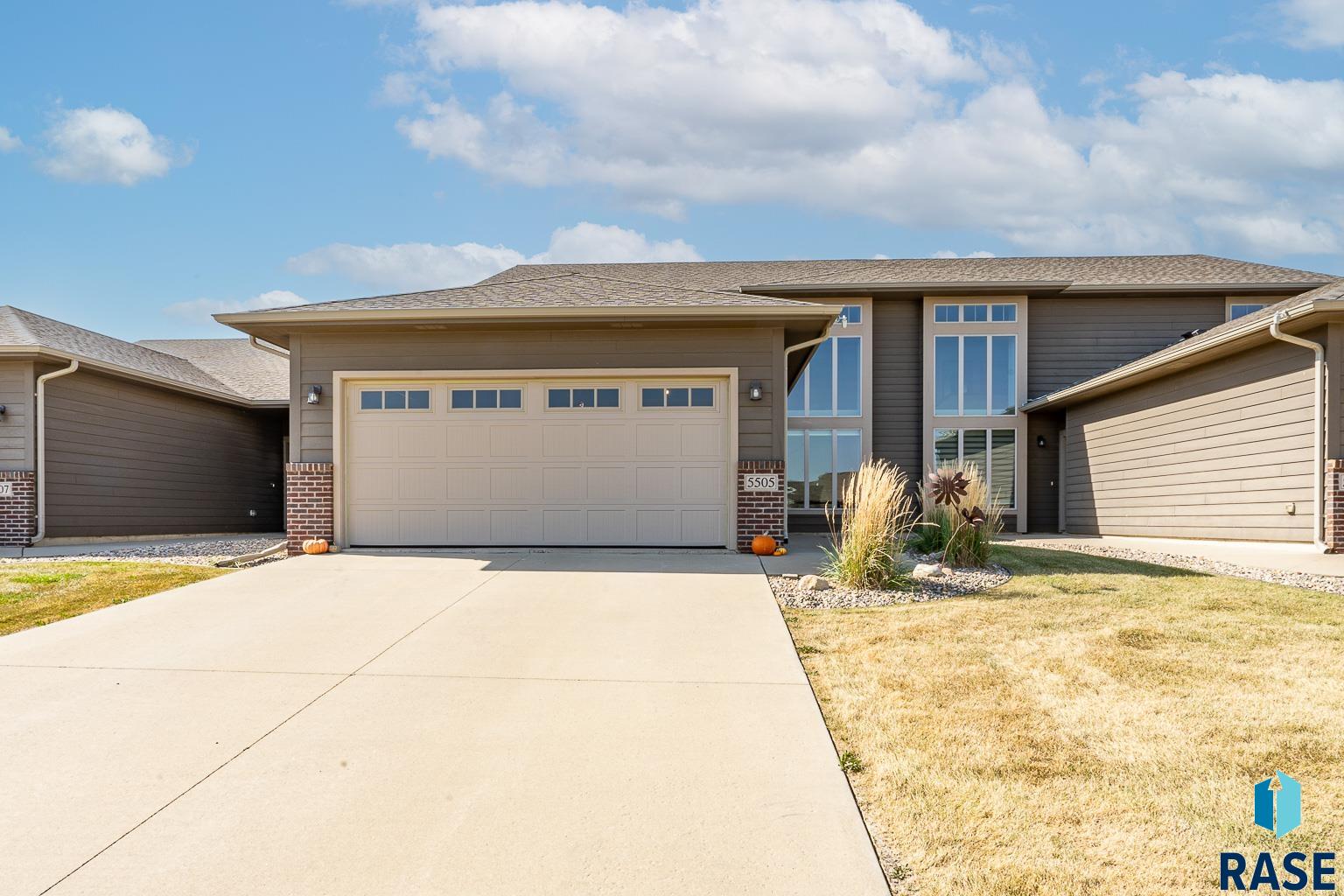 Yarrow Trl, Sioux Falls, SD 57108
