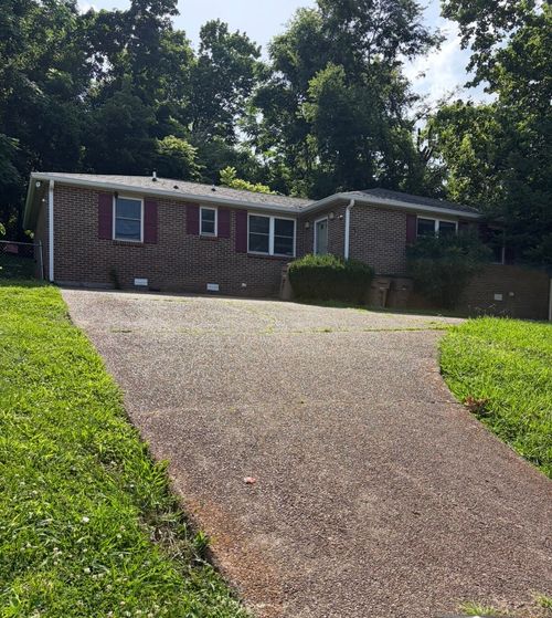 443 Cedarmont Dr, Nashville, TN, 37211-6631 | Card Image