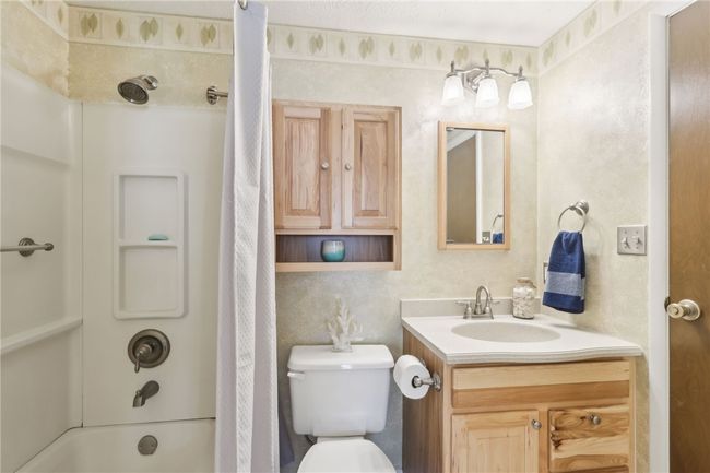 350 New World Dr, Condo with 2 bedrooms, 2 bathrooms and 1 parking in Jefferson Hills PA | Image 17