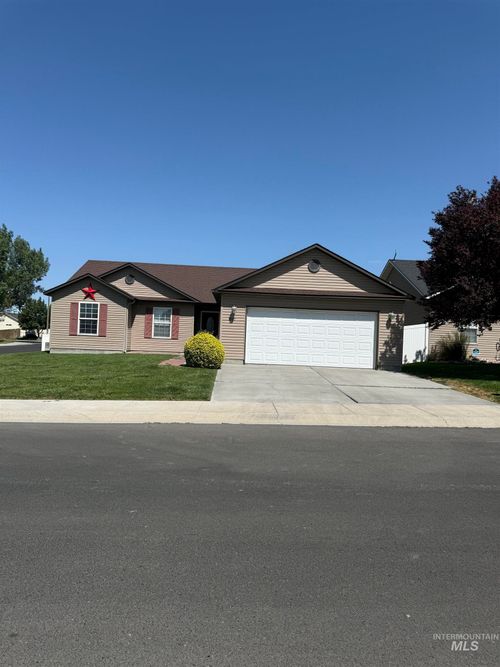 1527 Vista Dr, Twin Falls, ID, 83301-5658 | Card Image