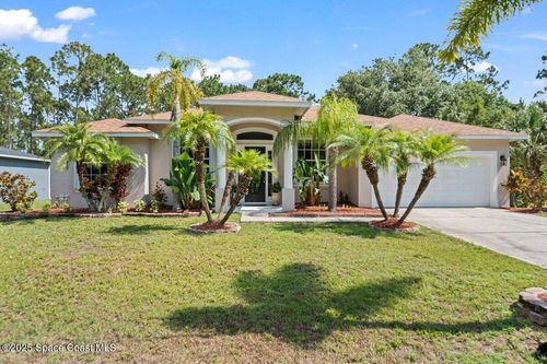 471 Hallmark St Se, Palm Bay, FL, 32909-8335 | Card Image