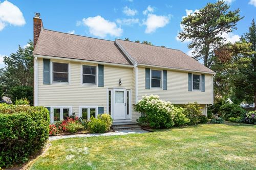 3 Waterside Dr, North Falmouth, MA, 02556-2212 | Card Image