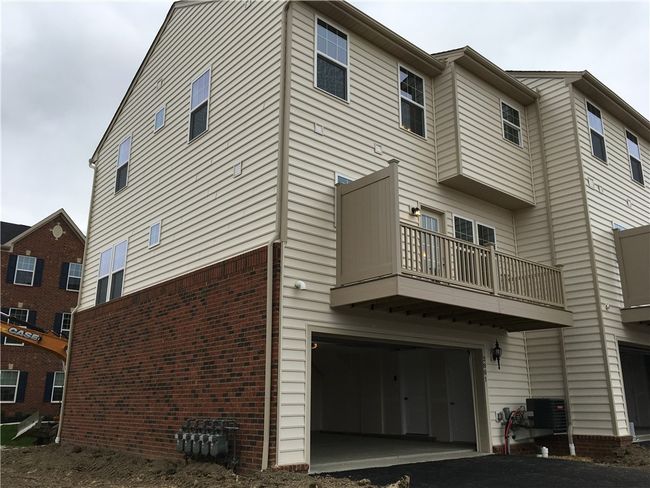 2801 Pointe View Dr, Townhouse with 3 bedrooms, 3 bathrooms and 2 parking in Mars PA | Image 18