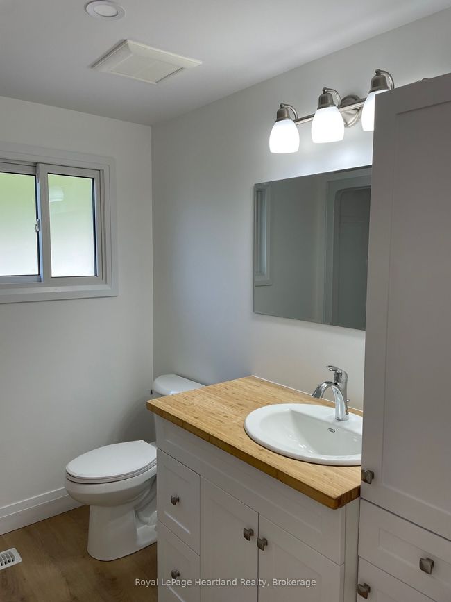 26 Watergate Dr, Home with 3 bedrooms, 1 bathrooms and 2 parking in Goderich ON | Image 8
