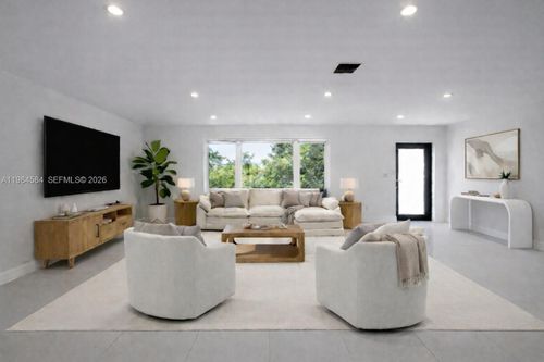 10 Nw 100th St, Miami Shores, FL, 33150-1200 | Card Image