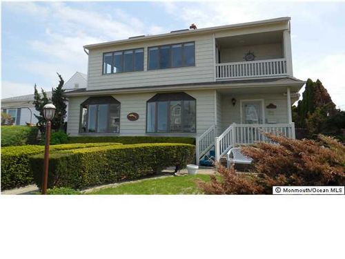 7 Lincoln Ave, Avon-by-the-sea, NJ, 07717-1417 | Card Image
