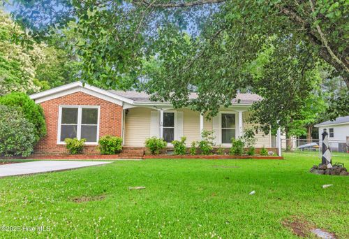 109 Elizabeth St, Havelock, NC, 28532-2308 | Card Image