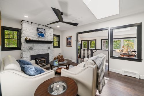 109 Mountain Rd, Ridgefield, CT, 06877-1612 | Card Image