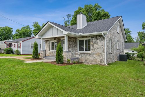 2003 26th Ave N, Nashville, TN, 37208-1312 | Card Image