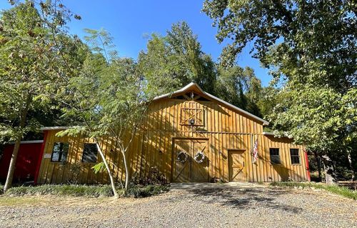 4600 Rose Acres Rd, Wake Village, TX, 75501 | Card Image